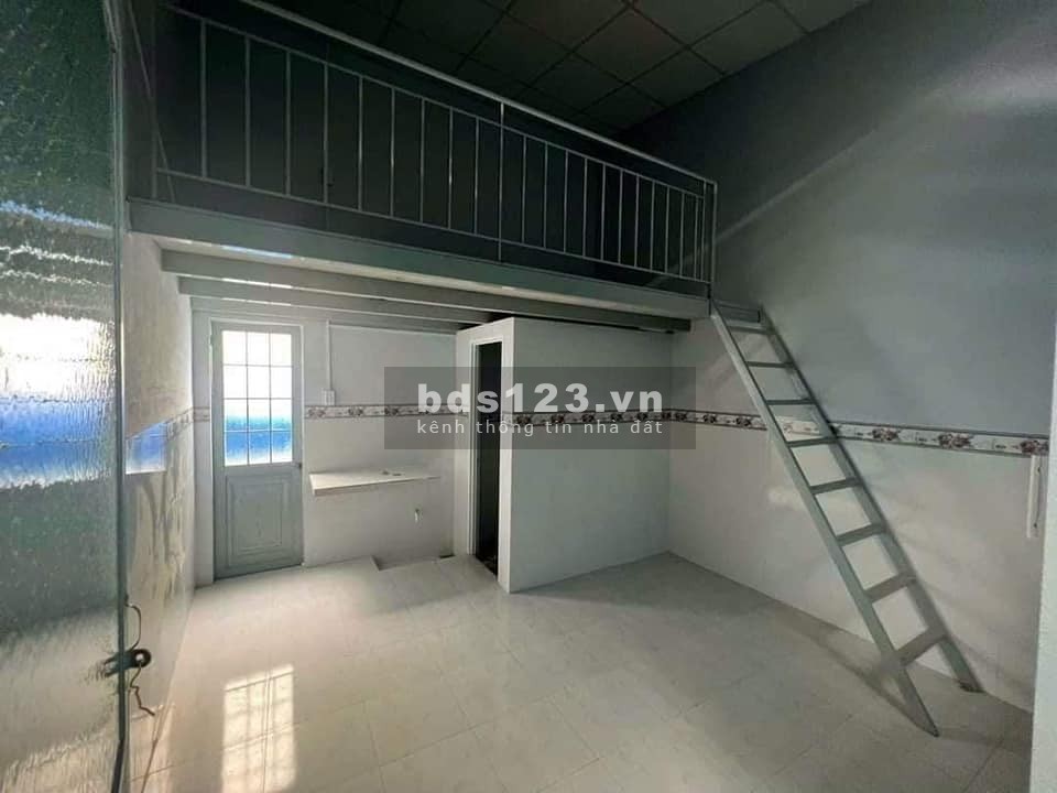 Chính chủ gửi sang lại gấp dãy nhà trọ 12 phòng giá 2,8 tỷ ngay q5