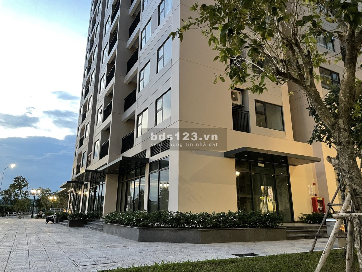 Ngộp bank bán lỗ 2 tỷ căn shophouse 69m2 tại Vinhomes Quận 9