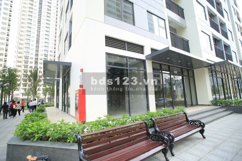 Ngộp bank bán lỗ 2 tỷ căn shophouse 69m2 tại Vinhomes Quận 9