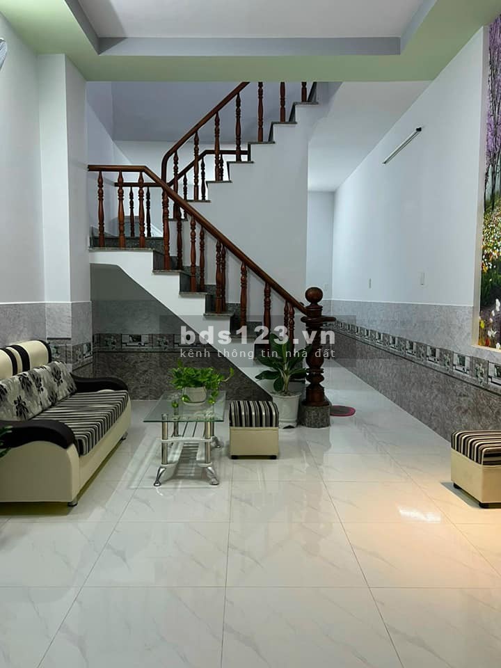 Chính chủ cần bán gấp nhà Phan Văn Hớn 48m2 1t1l giá 1,35 tỷ
