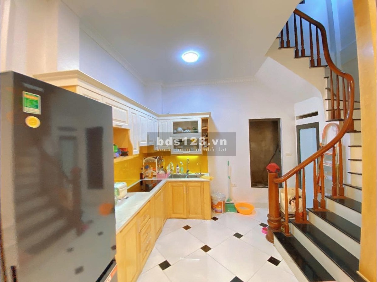Bán nhà gần đường ô tô 37m2 Trần Cung, Cầu Giấy, giá chào 4.1 tỷ