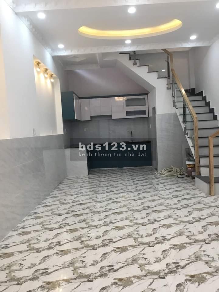 Bán nhà 4 tầng ngay mặt đường Nguyễn Thị Thập Quận 7 S: 34m2 Giá: 6,980 tỷ.
