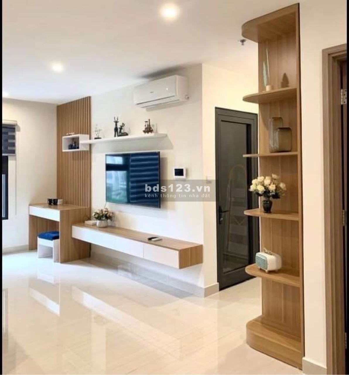 Em bán căn hộ studio full nội thất giá chỉ 1 tỷ 030 triệu. tại Vinhomes Ocean Park LH 0866.980.674
