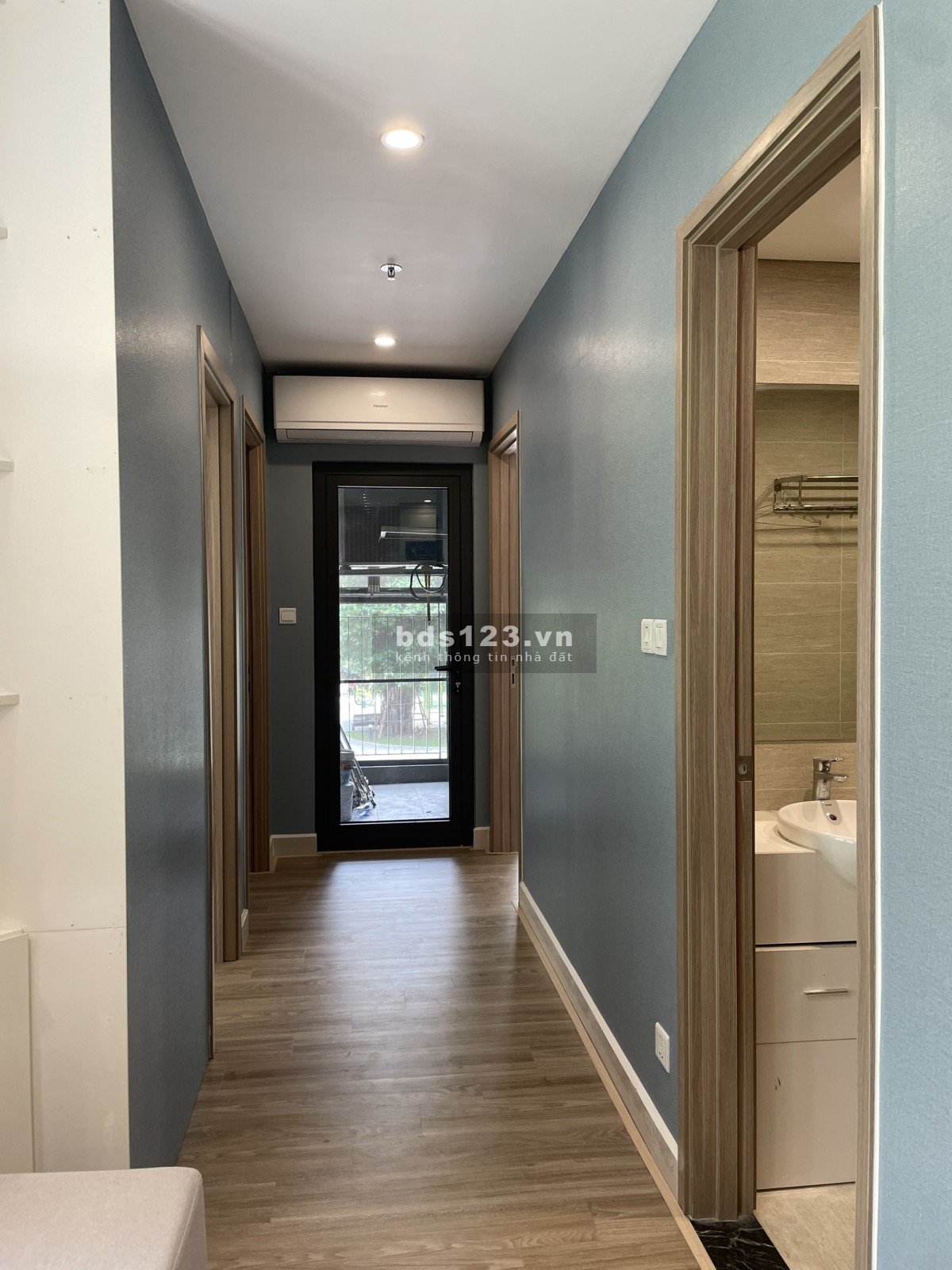 Cần tiền bán cắt lỗ căn hộ 2PN 2WC góc giá 2 tỷ 050tr bao phí, nội thất mới tinh Vinhomes Ocean Park