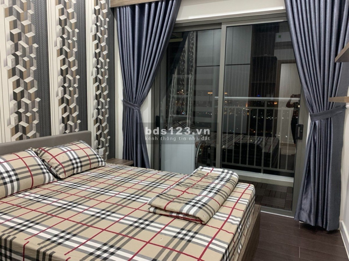Chính chủ cho thuê căn hộ The Sun Avenue 89M2 3PN full NT 21b triệu view toàn cảnh TP