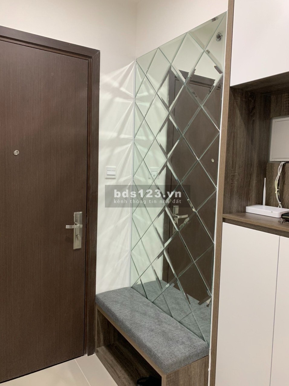 Chính chủ cho thuê căn hộ The Sun Avenue 89M2 3PN full NT 21b triệu view toàn cảnh TP