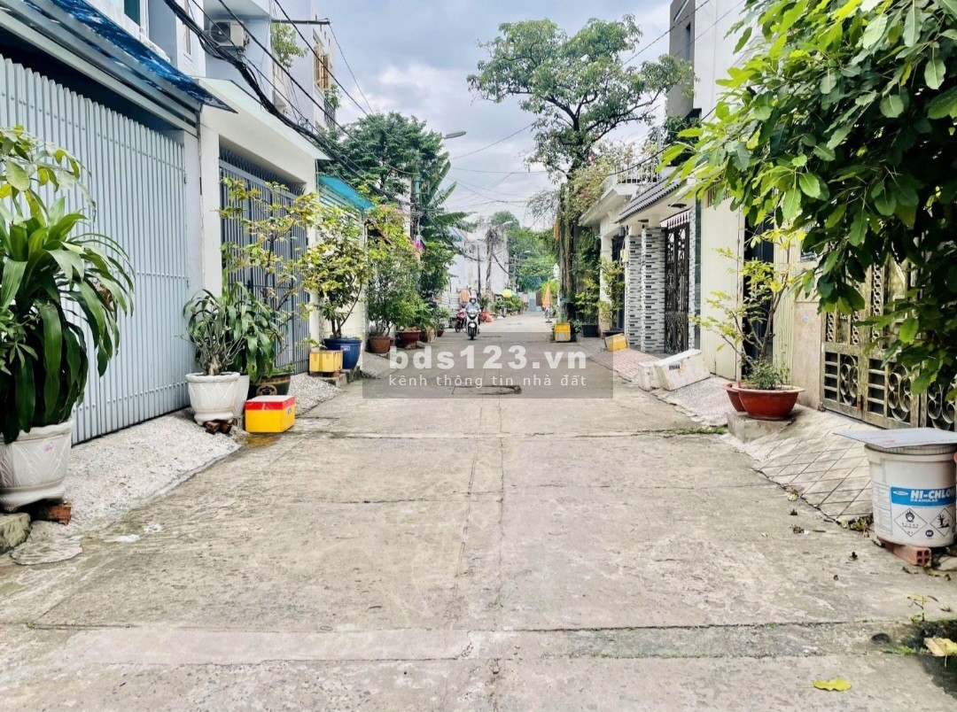 Chính chủ cần bán đất đường Phạm Văn Chiêu,Gò Vấp,gần chợ Thạch Đà,80m2/2,2 tỷ, LH Phương 0917061949