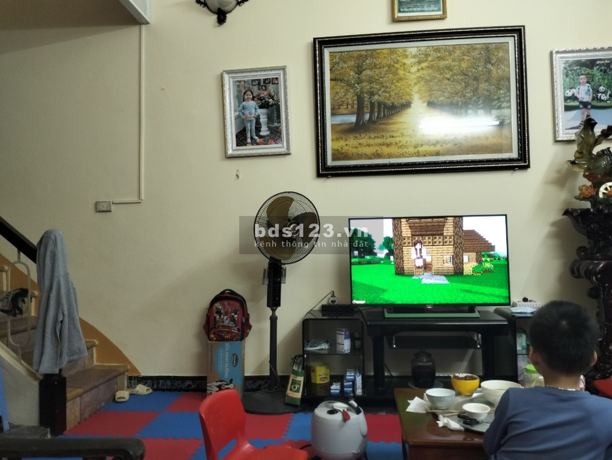 Bán nhà Minh Khai, thoáng trước sau, gần cầu Vĩnh Tuy, giá 4 tỷ 35