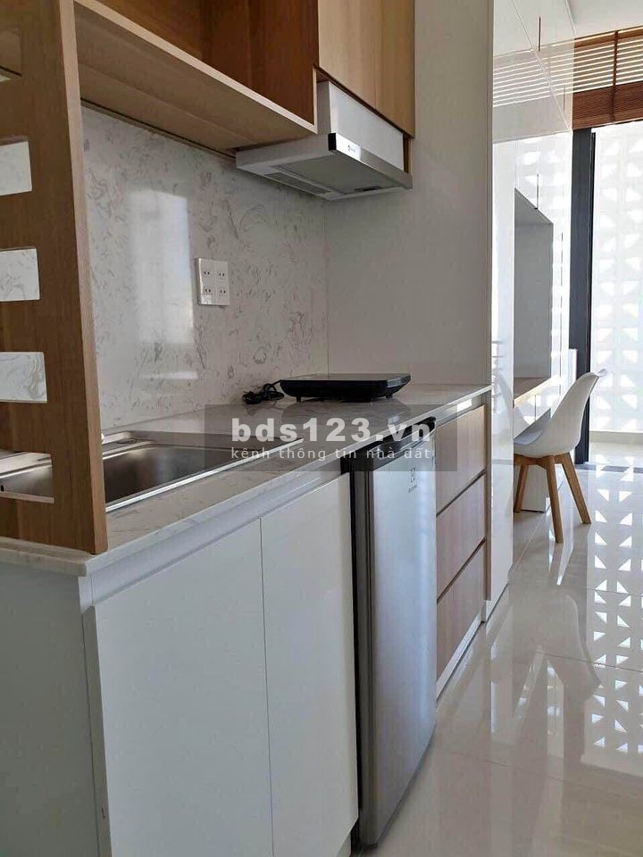 Cho thuê căn hộ dịch vụ full nội thất ngay sân bay Tân Bình giá rẻ