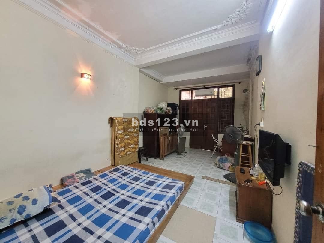 Bán nhà phân lô Hoàng Cầu 49/55m² x 4 tầng, mặt tiền 4m, Giá 12,7 tỷ TL 0868868383