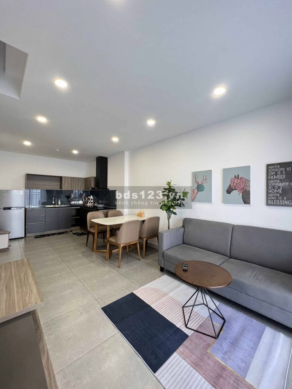 Gia đình cô Ba bán gấp căn Sunrise City 76m2, có sổ sang tên liền