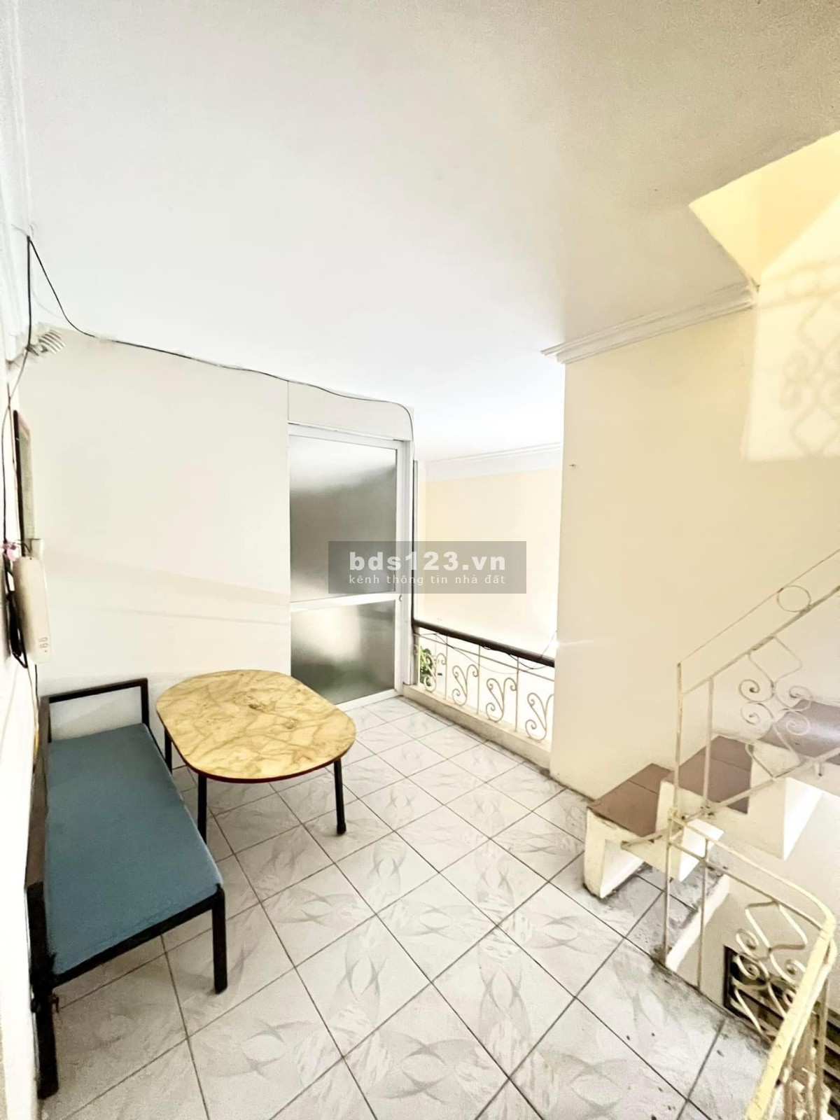 Chỉ 2.5 tỷ có ngay nhà phố Bạch Mai, Hai Bà Trưng 30M2*4 tầng, ngoc thông rộng ba gác - 50M ra ô tô
