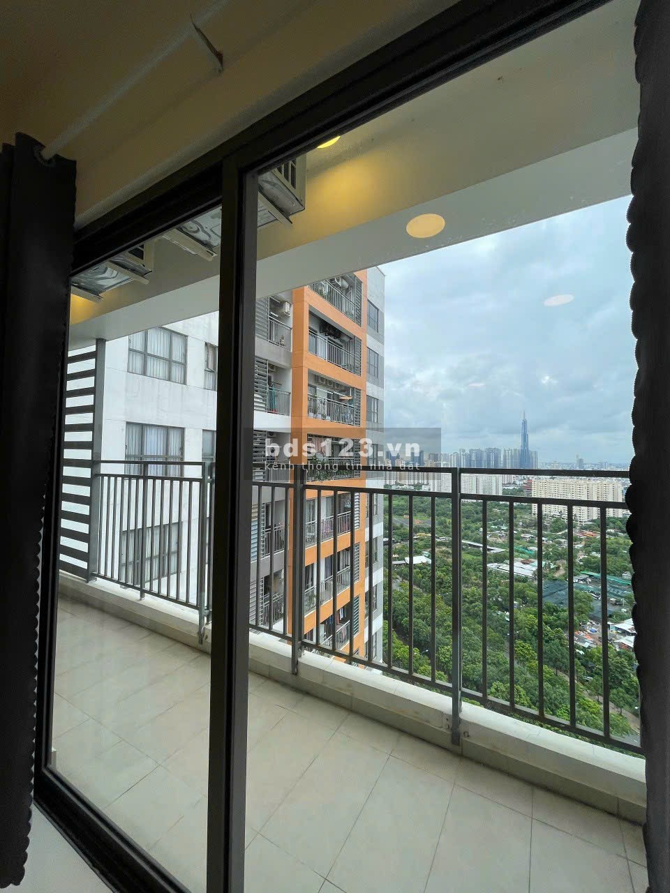 Cho thuê The Sun Avenue quận 2 căn 2PN – 2WC NTCB – 76m2 14 triệu