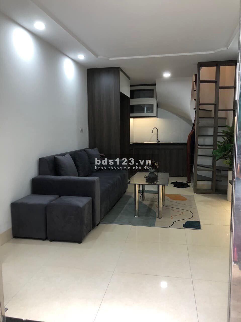 Bán nhà riêng chợ Khâm Thiên, Đống Đa, 25m² x 4 tầng, 2,15 tỷ, nhà sát phố