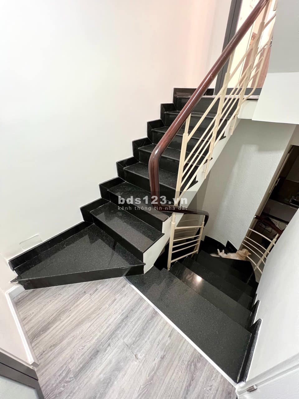 Bán nhà Bùi Thị Xuân Tân Bình giá rẻ 37m, 3 tầng, 3 pn chỉ 6xx tỷ