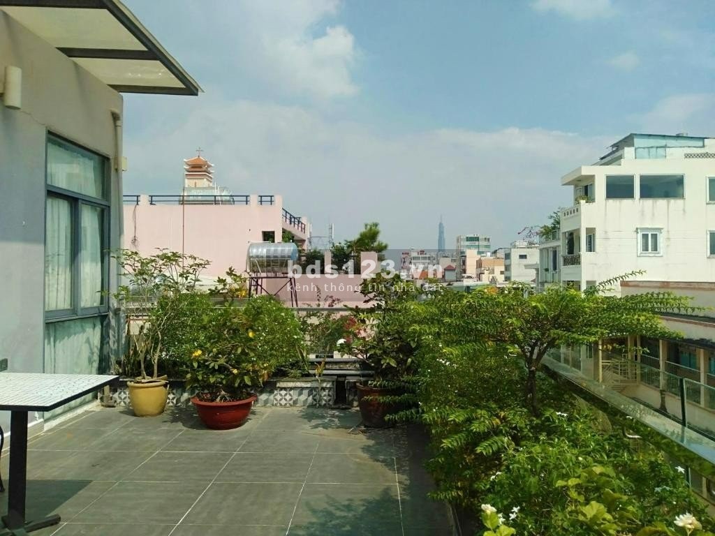 Chính chủ cần cho thuê căn hộ 30m2 đường lớn nội bộ an ninh, có ban công trung tâm Quận 1, Quận 3