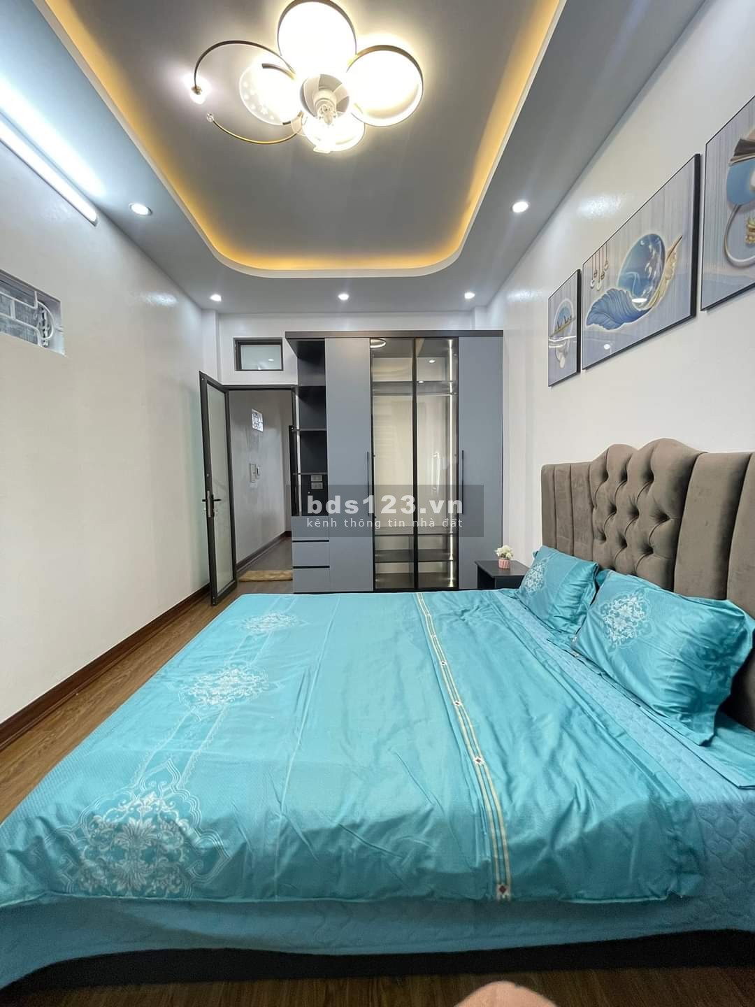 Bán Nhà Vĩnh Hưng Lĩnh Nam Hoàng Mai 5 tầng -38 m2 Lô góc mặt tiền 4,3m -3,15 tỷ Lh 0971426909
