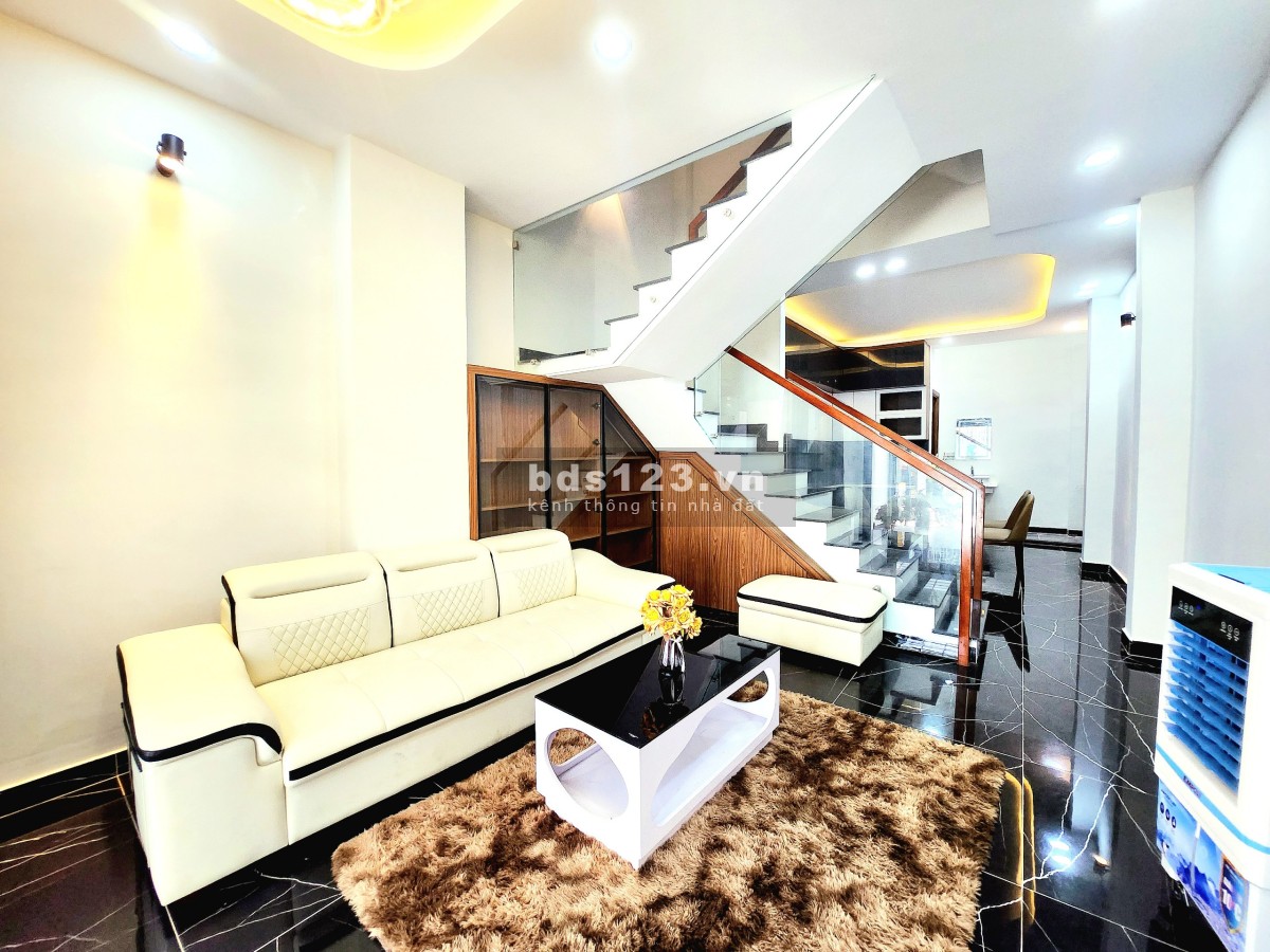 Chân dài siêu rẻ Phạm Văn Chiêu, Phường 14