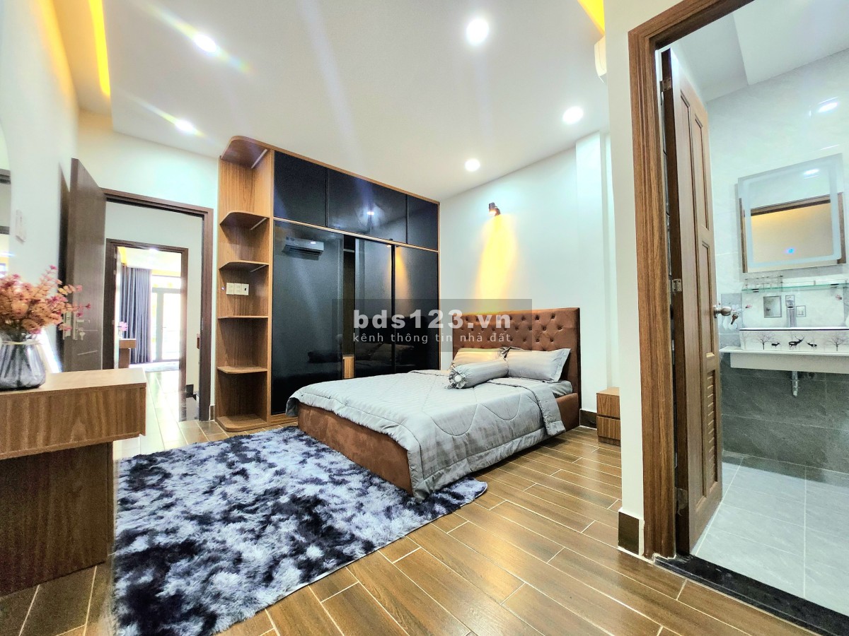 Chân dài siêu rẻ Phạm Văn Chiêu, Phường 14