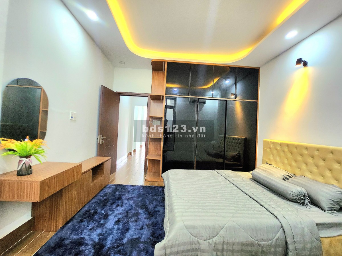Chân dài siêu rẻ Phạm Văn Chiêu, Phường 14