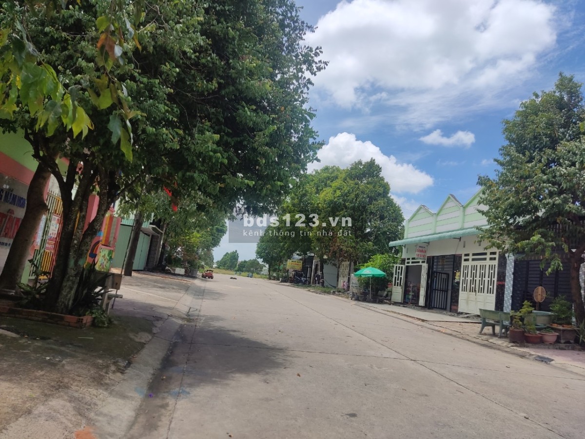 Mở rộng quy mô nuôi Yến, Cần bán lô 300m2 ngay Khu đô thị và dãy trọ đang cho thuê kín