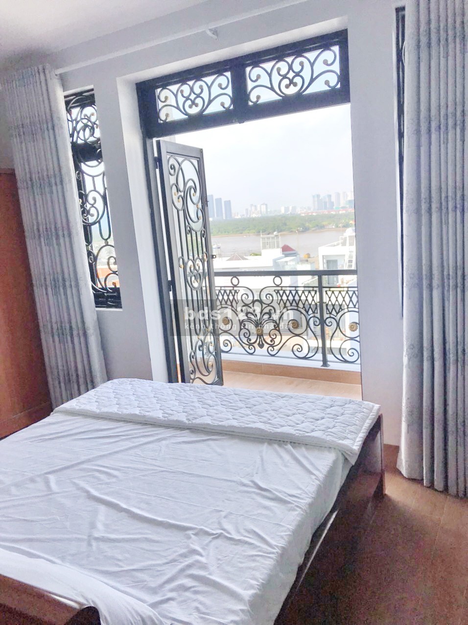 Bán nhà 68 Huỳnh Tấn Phát, căn hộ dịch vụ 7 tầng 34 phòng Full nội thất, Q7