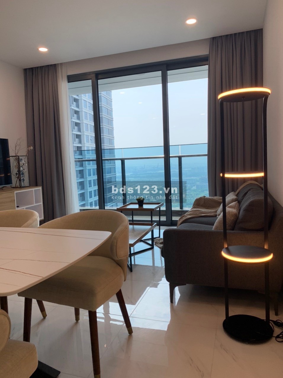 Thuê căn 2PN Sunwah Pearl Full NT 35 triệu BAO PHÍ QL, vào ngay
