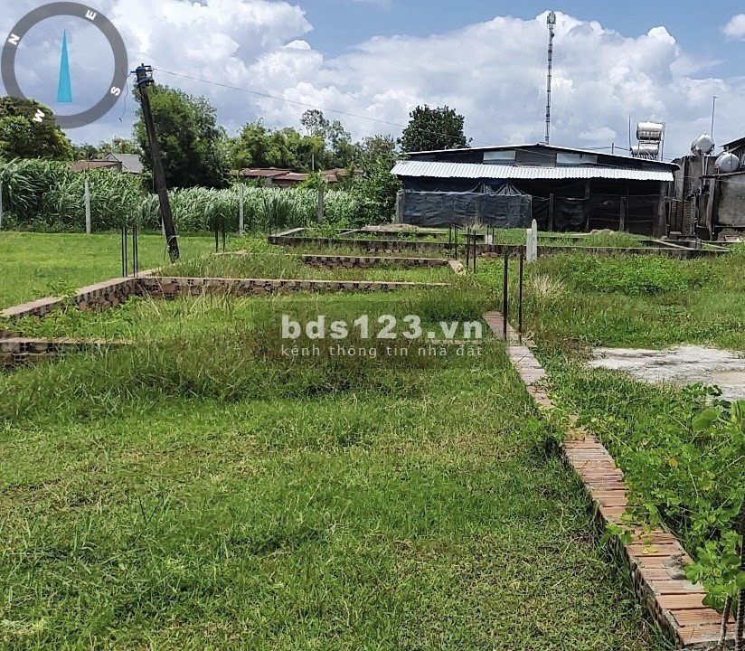 Đất rẽ Đức Hòa Long An 315m đất full thổ góc 2mt đường giá chỉ 950tr