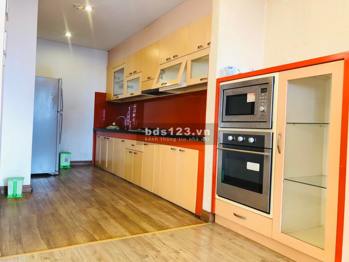 Cần cho thuê căn hộ Central Garden Quận 1, diện tích 145m2, 3PN - 2WC, giá chỉ 16.5 triệu/tháng