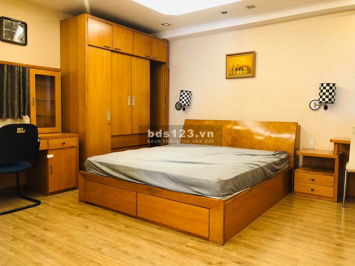 Cần cho thuê căn hộ Central Garden Quận 1, diện tích 145m2, 3PN - 2WC, giá chỉ 16.5 triệu/tháng
