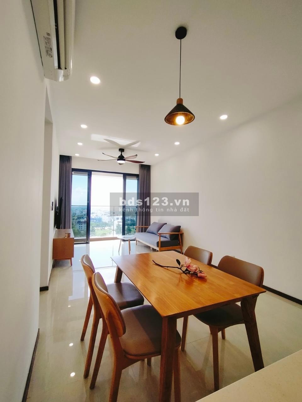 Bán căn hộ 2PN view sông SG tại One Verandah với giá chỉ 5.6 tỷ (bao hết)