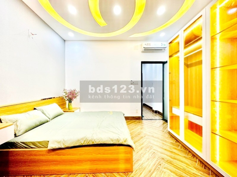 Bán gấp trong tháng nhà HXH 8m Lũy Bán Bích, Tân Phú 70m2, SHR, 0977303827