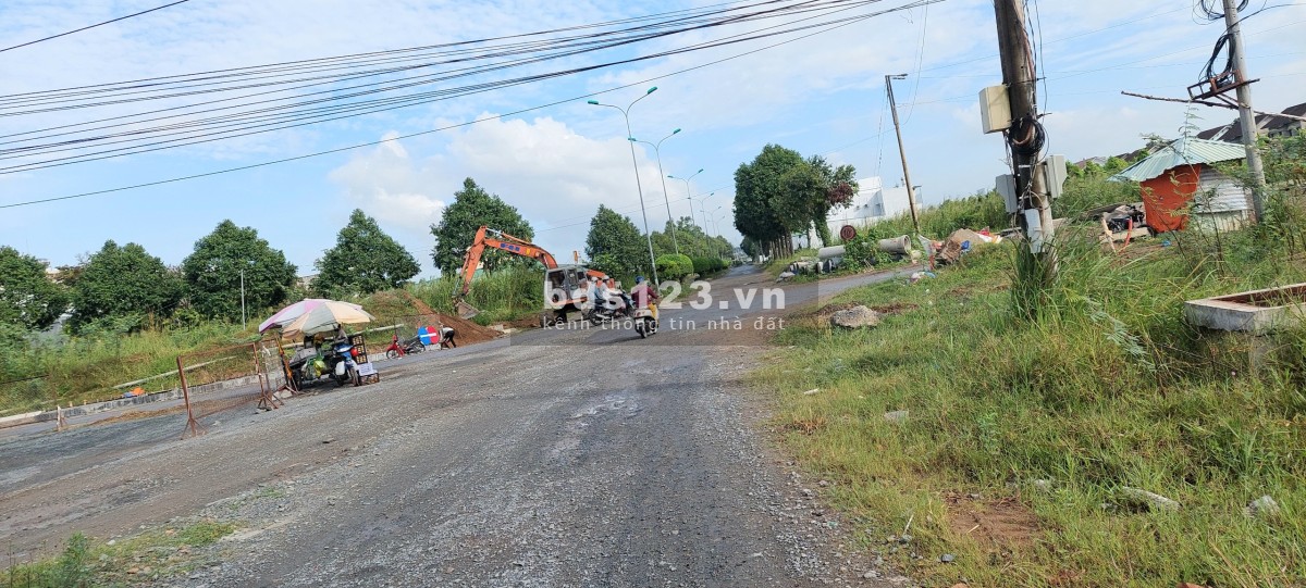 Cần bán gấp nền 115 m2 ngay cầu Cần Thơ tại khu công nghiệp Bình Minh