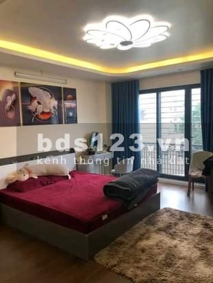 Bán nhà Ngọc Thụy 48m, ga ra, kinh doanh tấp nập chợ trường học đa tiện ích. Giá 8.7 tỷ