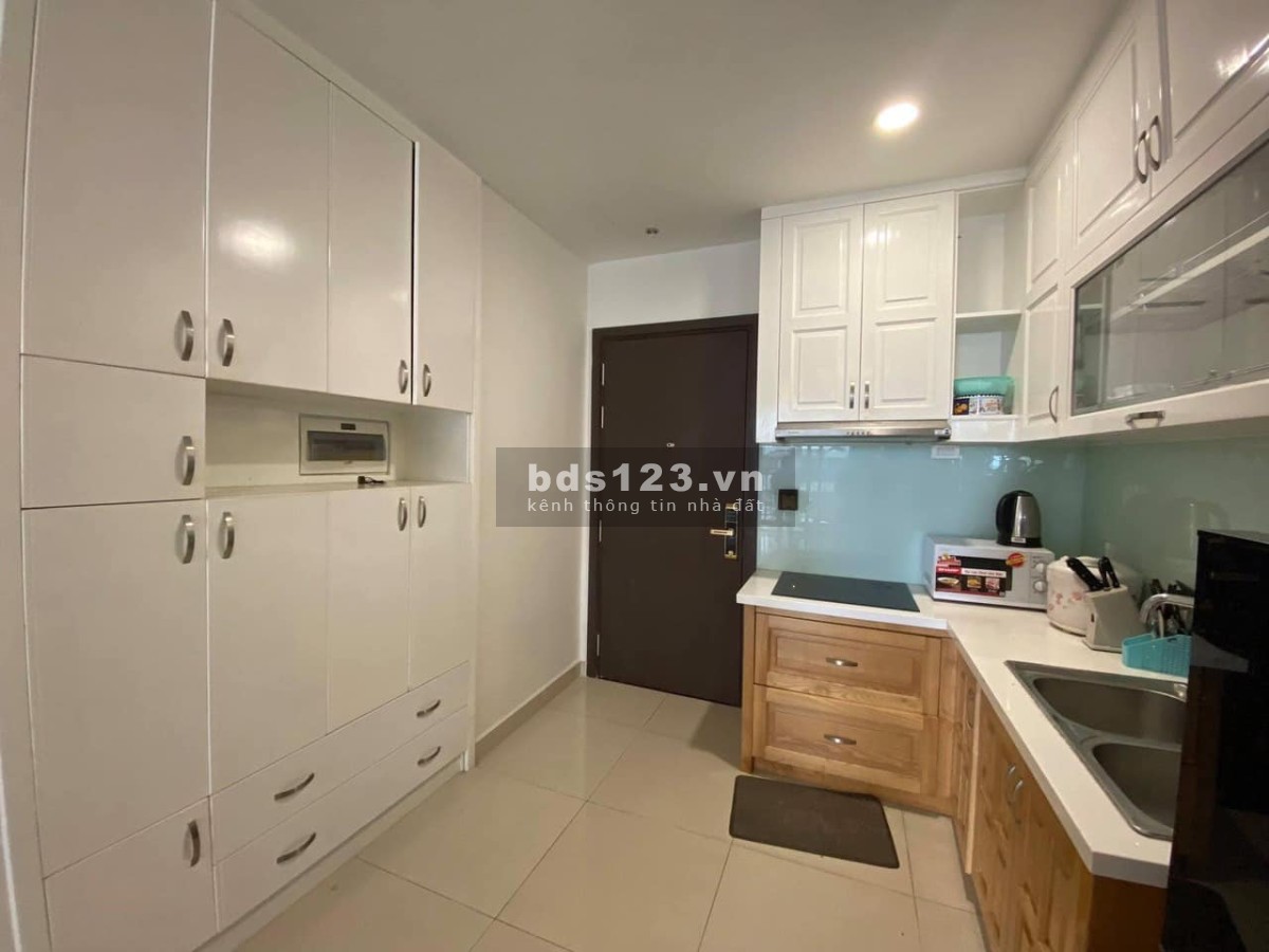Bán căn hộ Lê Trọng Tấn 820 triệu/2PN, sổ riêng trọn đời, tặng full nội thất mới, LH 093.220.3848