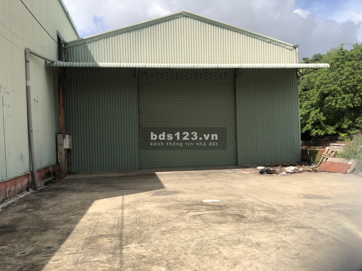 Cho thuê nhà xưởng 540m2 gần ngã tư Ga Quận 12