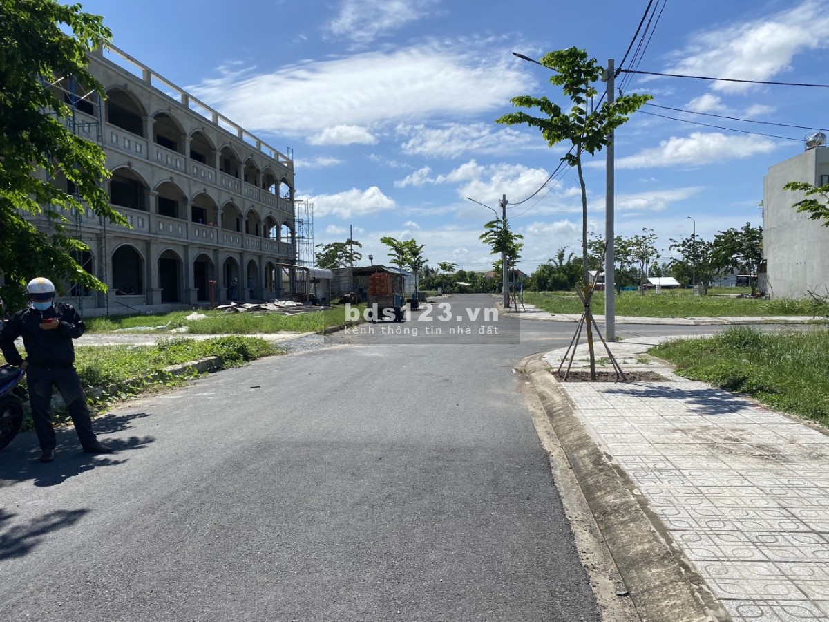 Bán duy nhất 2 lô đất liền kề ngang 10 x 17m full thổ cư, giá 550TRIỆU Đức Hòa, Long An