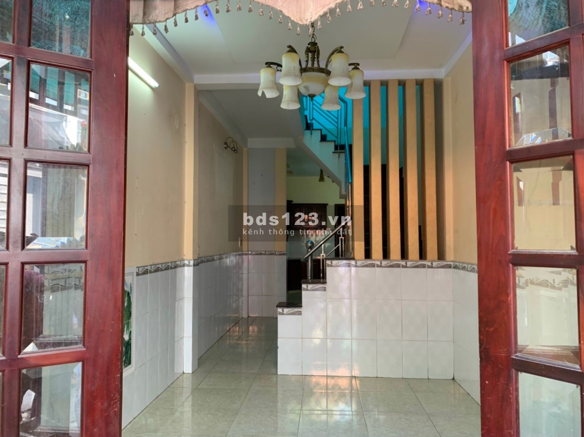 Nhà mình còn dư một phòng trọ ở ghép trong tháng 9 có thể dọn vào