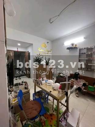 Bán chung cư quân đội 76m, 2 ngủ, , 2 vệ sinh, khách, bếp, ban công, giá rẻ bèo 2.1 tỷ