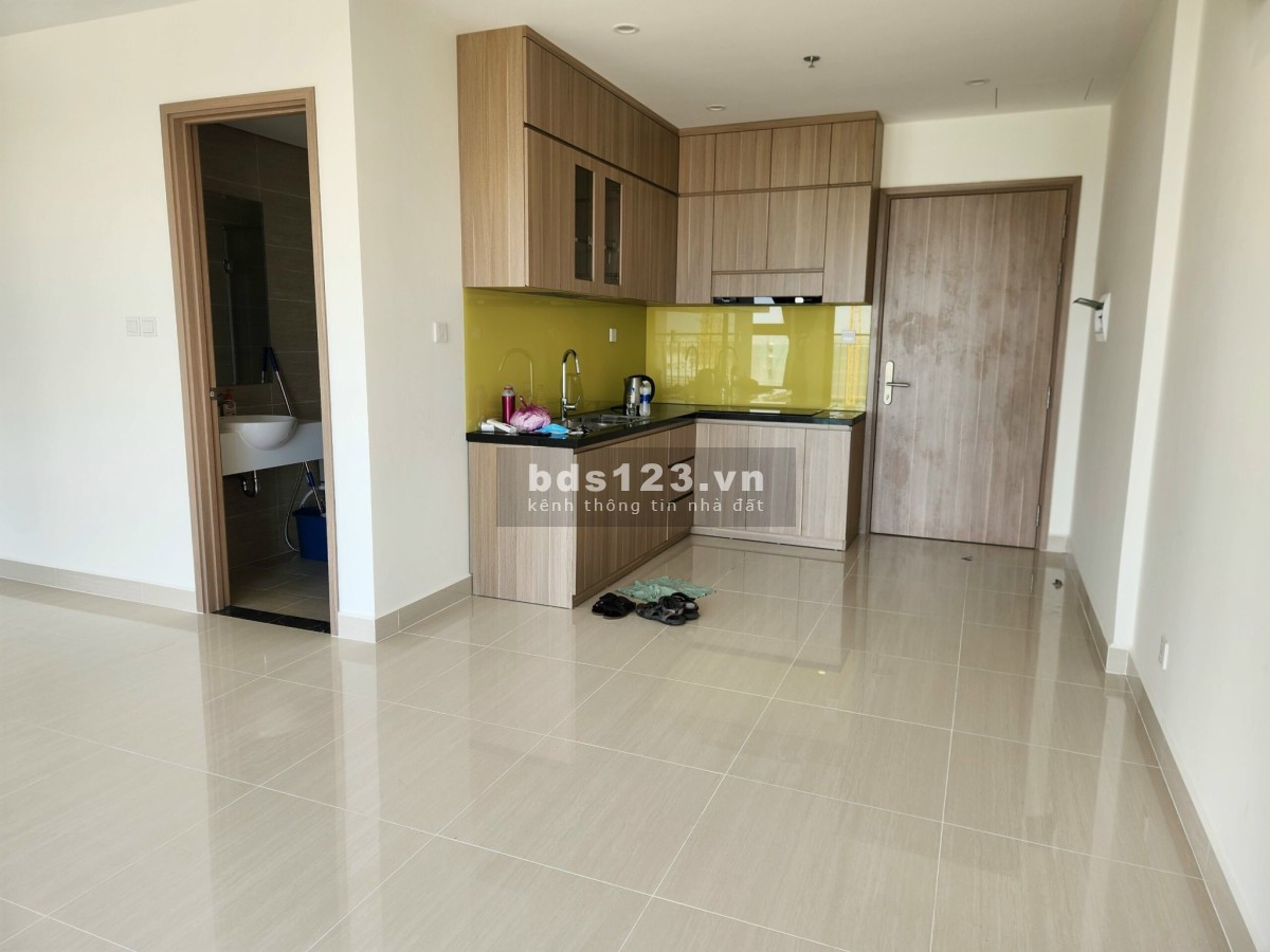Cho thuê căn hộ 2PN đủ bếp rèm giá chỉ 8 triệu/tháng tại Vinhomes Grand Park Quận 9