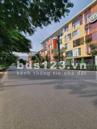 Bán đất Phúc Lợi 81m, mặt tiền 4m, giá 4.75 tỷ, ngõ ô tô vào đất rất nông, thông các hướng