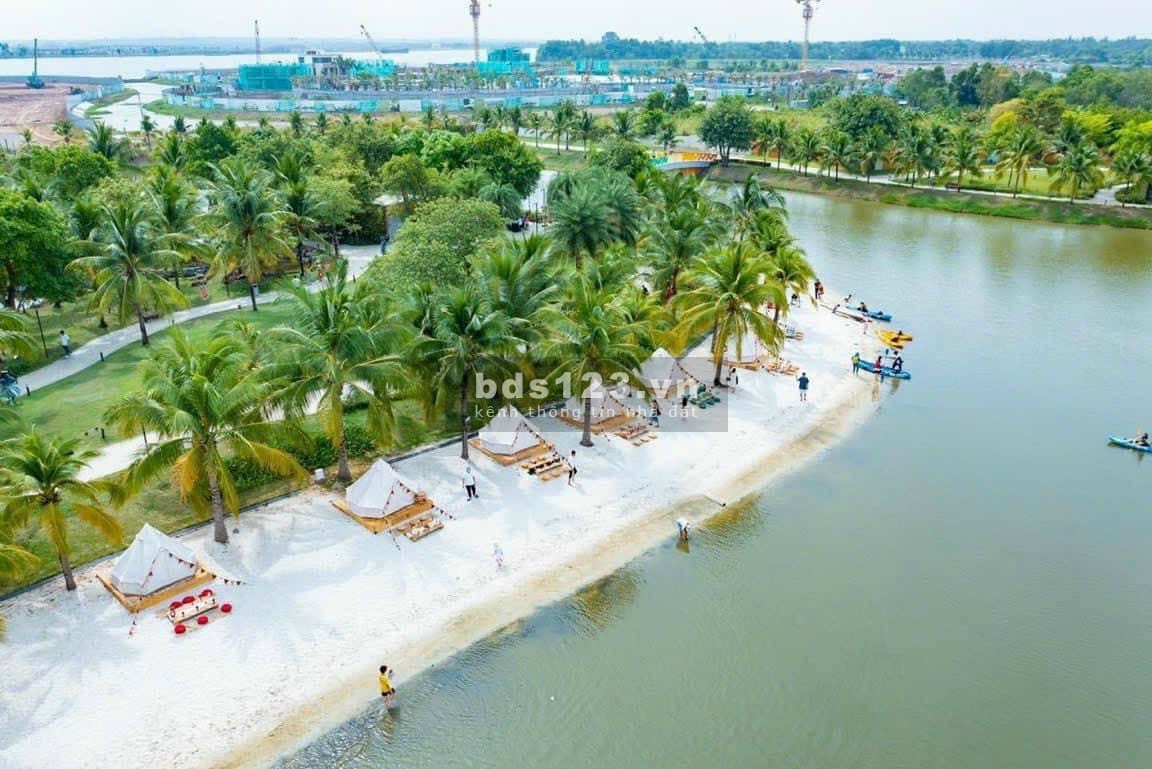 Bán biệt thự đơn lập giá cắt lỗ sâu tại Vinhomes Quận 9