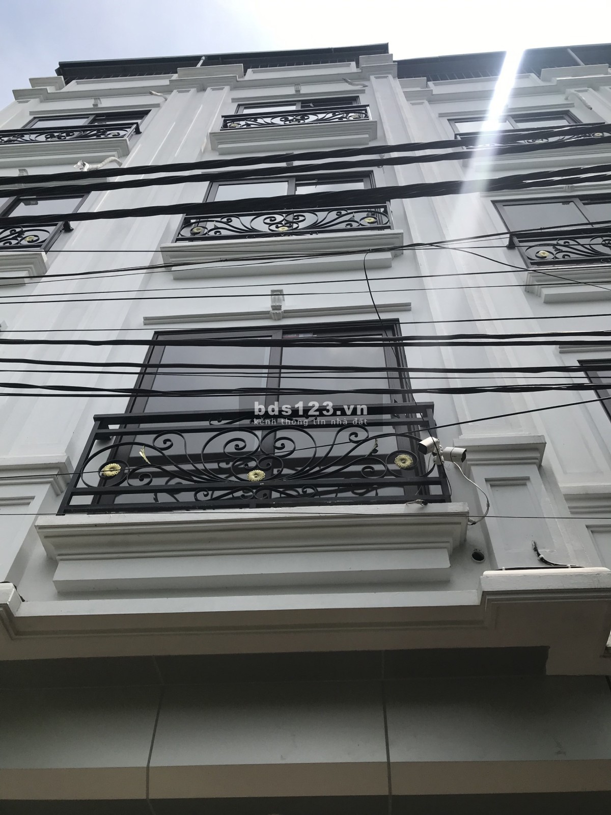 Cần bán nhà xây mới 5 tầng phường Đồng Mai gần bến xe yên nghĩa ( DT: 33-36m2) *** 2.x Tỷ