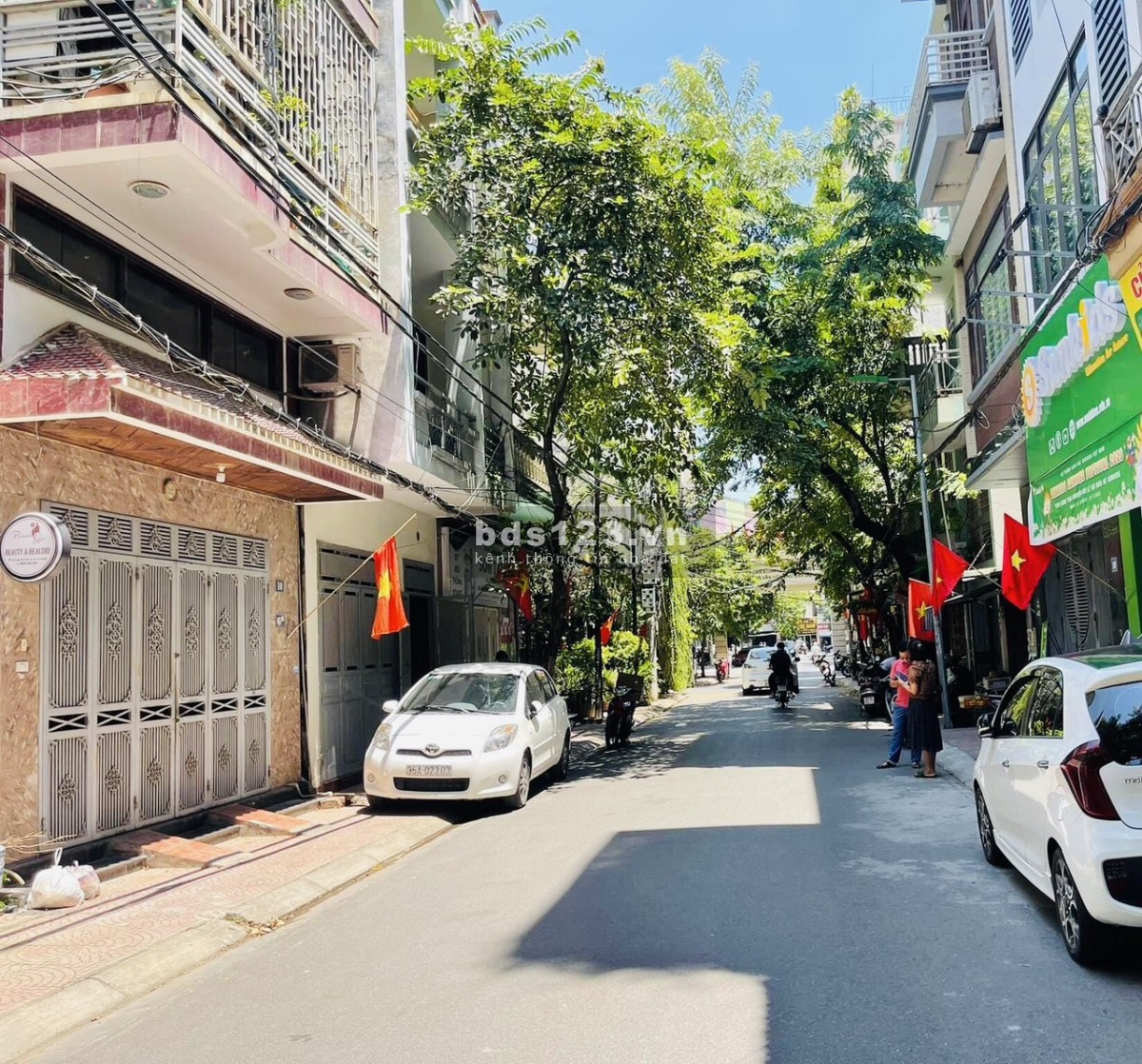 Bán nhà phân lô VIP Xuân La 80m2, vỉa hè ô tô tránh - dừng đỗ trước nhà, kinh doanh - Hiếm