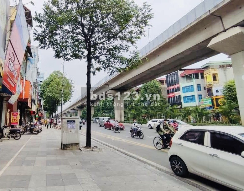 Bán nhà mặt phố Nguyễn Trãi 110m2, Thanh Xuân, vỉa hè rộng giá 29 tỷ