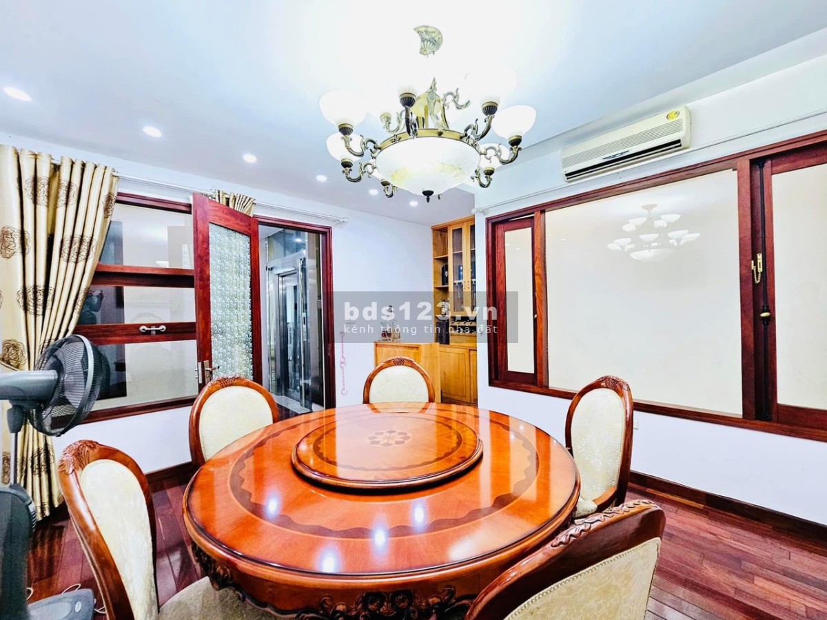 Bán nhà phân lô Hoàng Cầu 75m2, 6 tầng có thang máy, vỉa hè ô tô tránh, tặng nội thất 25.5 tỷ