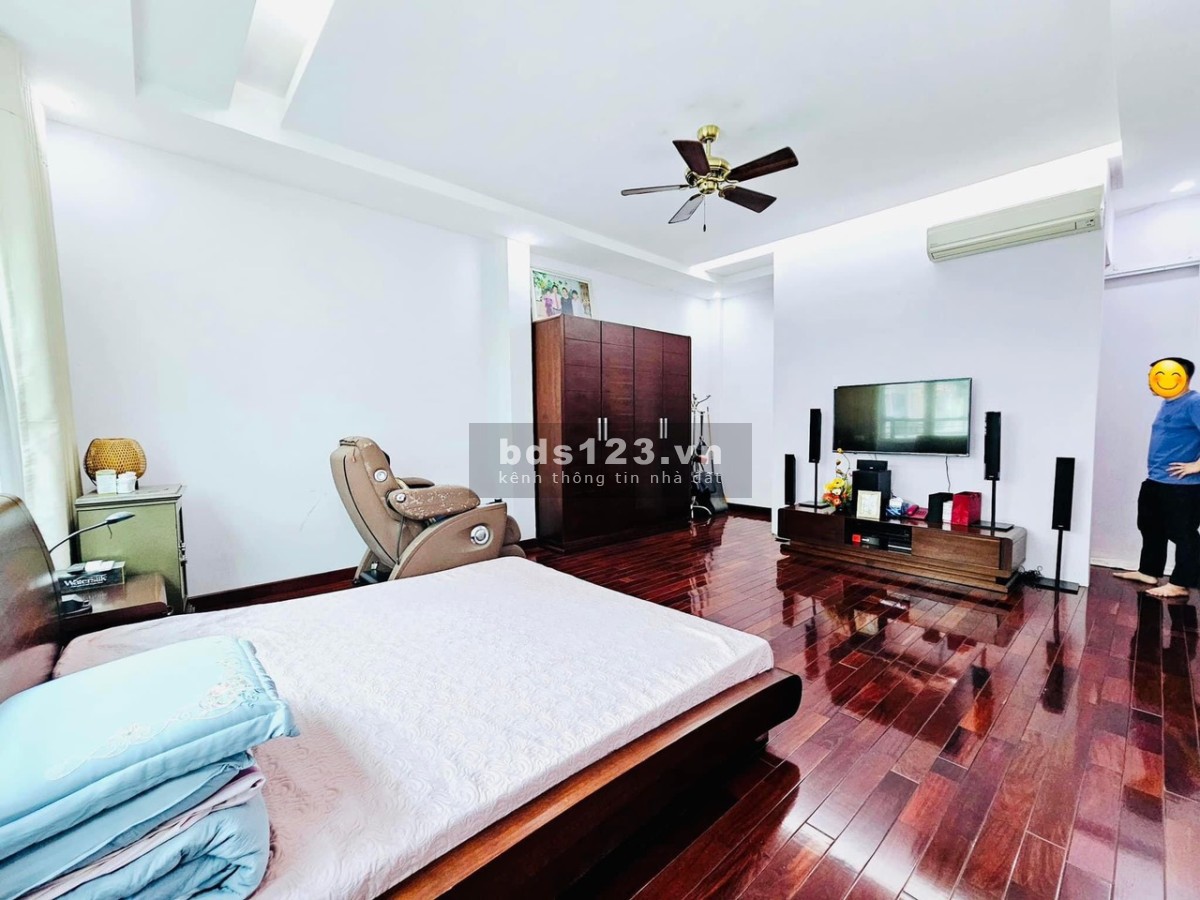 Bán nhà phân lô Hoàng Cầu 75m2, 6 tầng có thang máy, vỉa hè ô tô tránh, tặng nội thất 25.5 tỷ