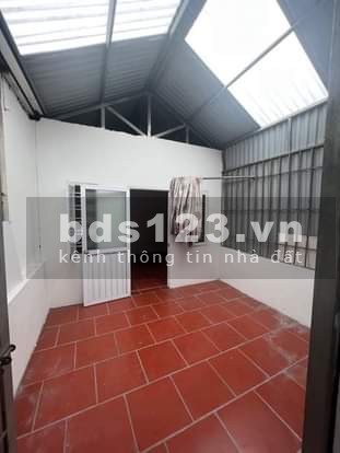 Bán nhà Việt Hưng gần 36m, 4 tầng, giá nhô 2 tỷ , 2 thoáng, rẻ nhất Long Biên
