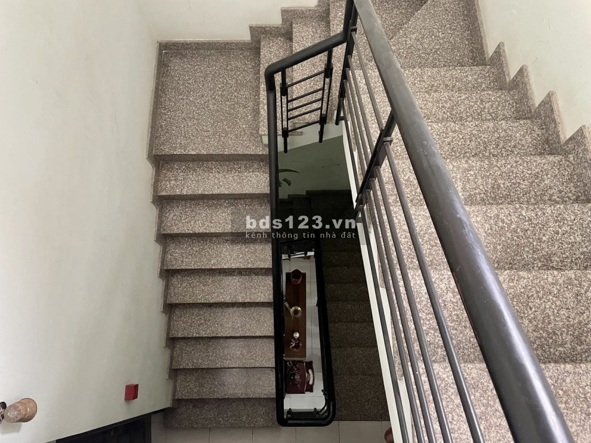 Bán nhà hẻm ô tô, 60M2, 3 tầng giá rẻ Tân Thới Nhất 0916863263