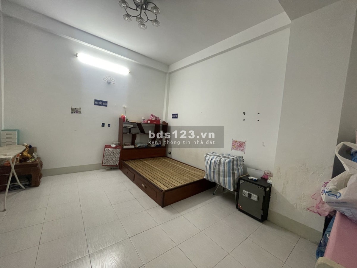 Bán nhà hẻm ô tô, 60M2, 3 tầng giá rẻ Tân Thới Nhất 0916863263